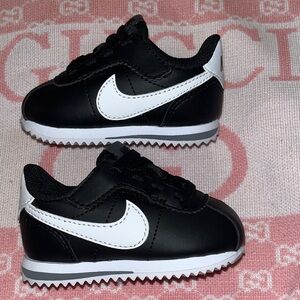 Nike Black and White Infant Sneakers